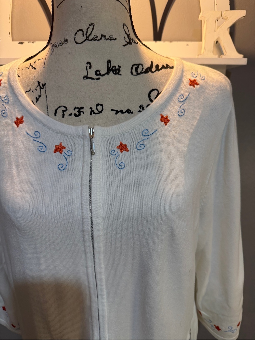 CHRISTOPHER & BANKS ZIP FRONT LADIES CARDIGAN SZ L - Picture 3 of 8
